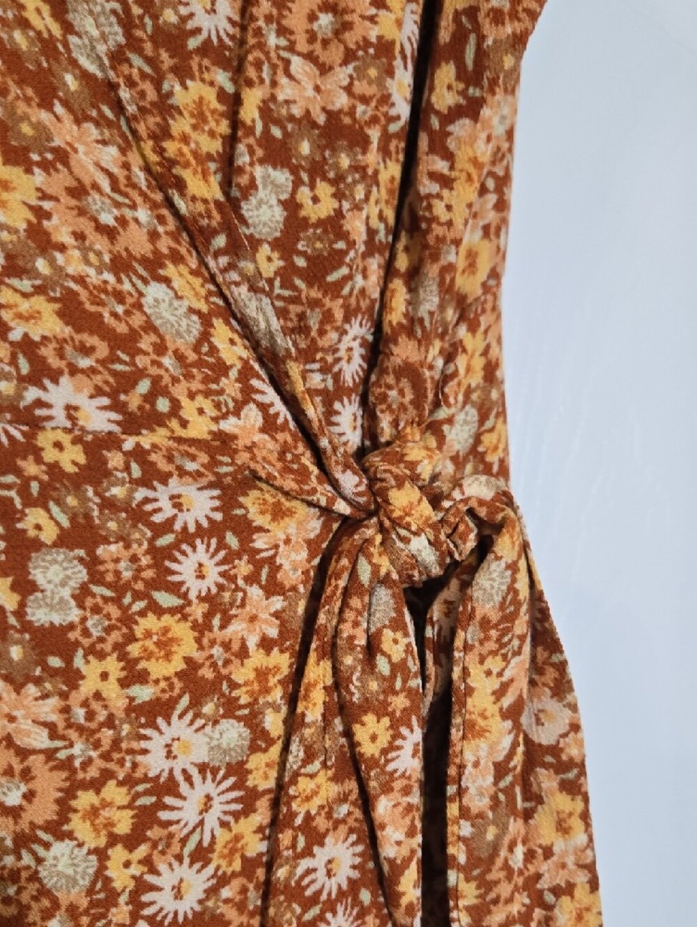 Universal Thread Rust Floral Wrap-Style Mini Dress Size Large - Picture 3 of 7